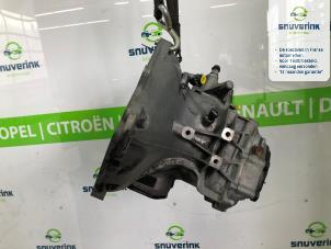 Usados Caja de cambios Opel Corsa D 1.2 16V Precio € 199,98 Norma de margen ofrecido por Snuverink Autodemontage