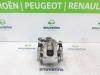 Peugeot 208 II (UB/UH/UP) 1.2 Vti 12V PureTech 100 Bremszange links hinten