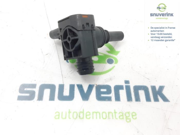 Begagnade Sensor (övriga) Peugeot 208 II (UB/UH/UP) 1.2 Vti 12V PureTech 100 Pris € 36,30 Inklusive moms erbjuds av Snuverink Autodemontage