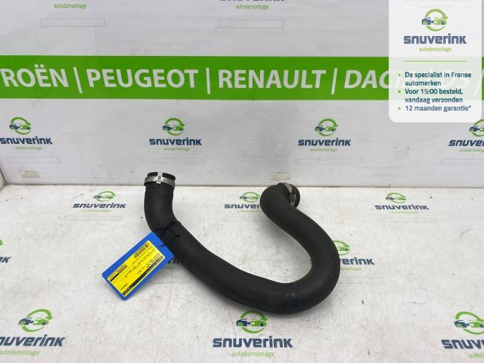 Gebrauchte Intercooler Schlauch Peugeot 3008 II (M4/MC/MJ/MR) 1.2 12V e-THP PureTech 130 Preis € 34,42 Margenregelung angeboten von Snuverink Autodemontage