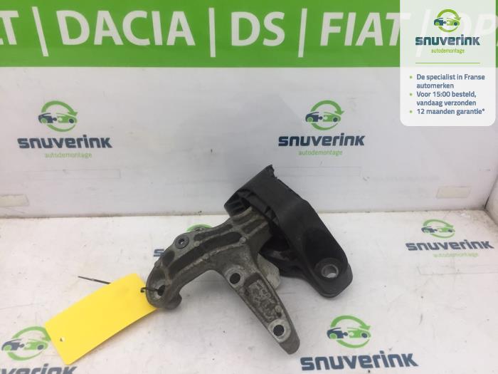 Used Engine mount Renault Megane IV (RFBB) 1.5 Energy dCi 110 Price € 45,00 Margin scheme offered by Snuverink Autodemontage
