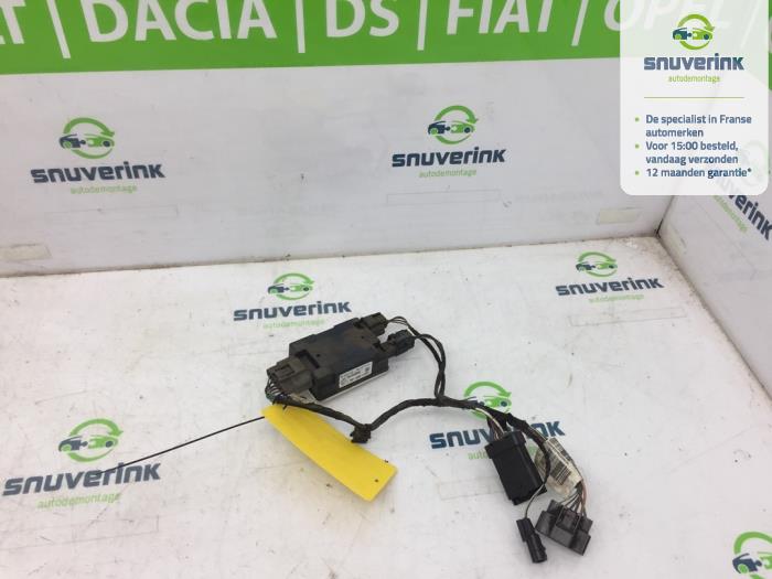 Usagé Ordinateur divers Renault Megane IV (RFBB) 1.5 Energy dCi 110 Prix € 76,50 Règlement à la marge proposé par Snuverink Autodemontage