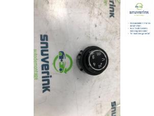 Usados Interruptor ESP Peugeot 3008 II (M4/MC/MJ/MR) 1.2 12V e-THP PureTech 130 Precio € 40,00 Norma de margen ofrecido por Snuverink Autodemontage