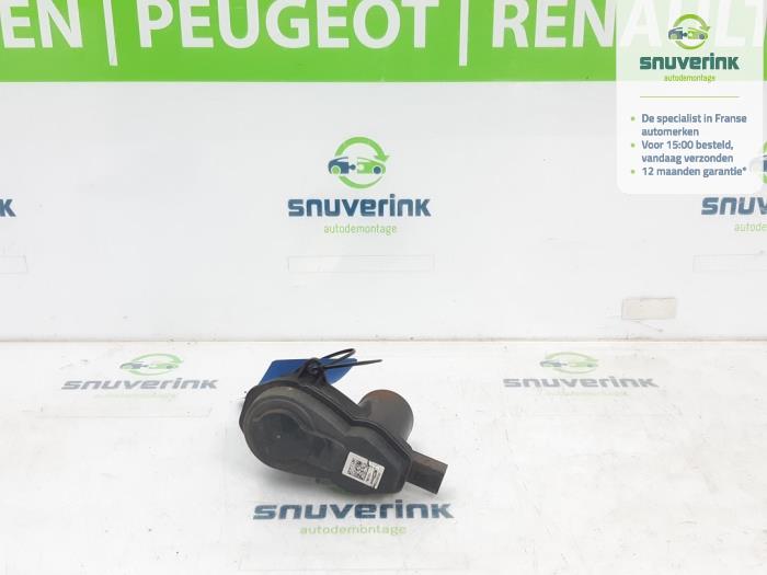 Używane Silnik hamulca postojowego Peugeot 2008 (UD/UK/UR/US/UX) 1.2 VTi 12V PureTech 130 Cena € 30,00 Procedura marży oferowane przez Snuverink Autodemontage