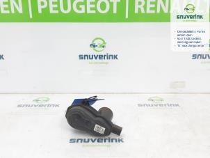 Używane Silnik hamulca postojowego Peugeot 2008 (UD/UK/UR/US/UX) 1.2 VTi 12V PureTech 130 Cena € 30,00 Procedura marży oferowane przez Snuverink Autodemontage