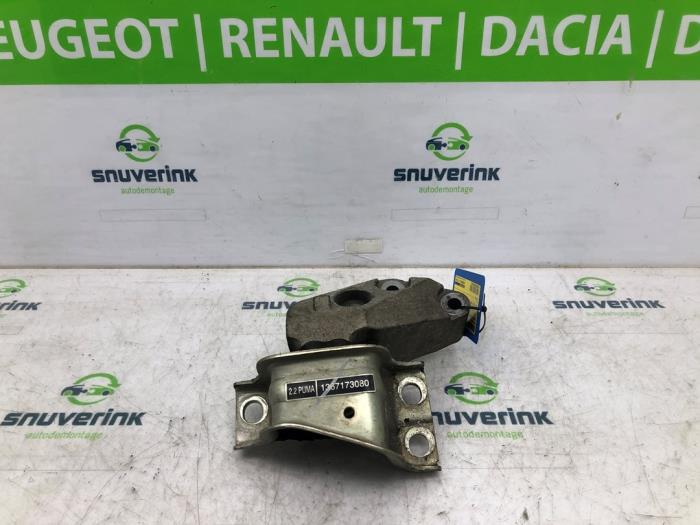 Used Engine mount Peugeot Boxer (U9) 2.2 HDi 110 Euro 5 Price € 36,30 Inclusive VAT offered by Snuverink Autodemontage