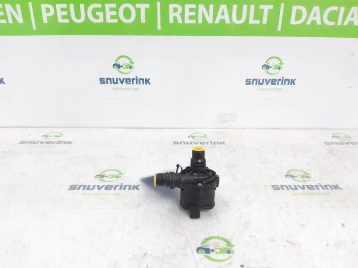 Usagé Pompe à eau Peugeot 208 II (UB/UH/UP) e-208 50 kWh Prix € 36,00 Prix TTC proposé par Snuverink Autodemontage