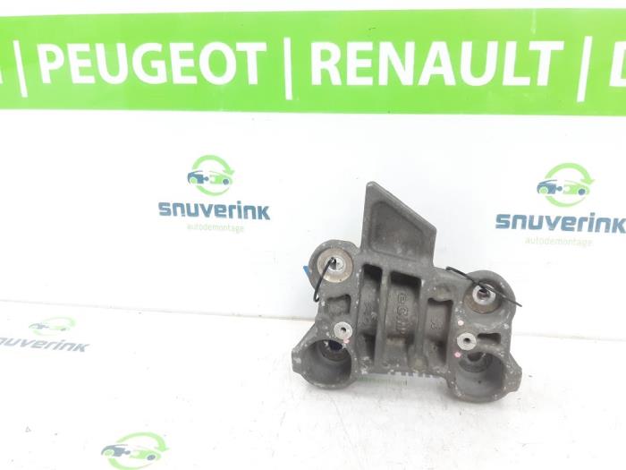 Usagé Support moteur Peugeot 208 II (UB/UH/UP) e-208 50 kWh Prix € 49,01 Prix TTC proposé par Snuverink Autodemontage