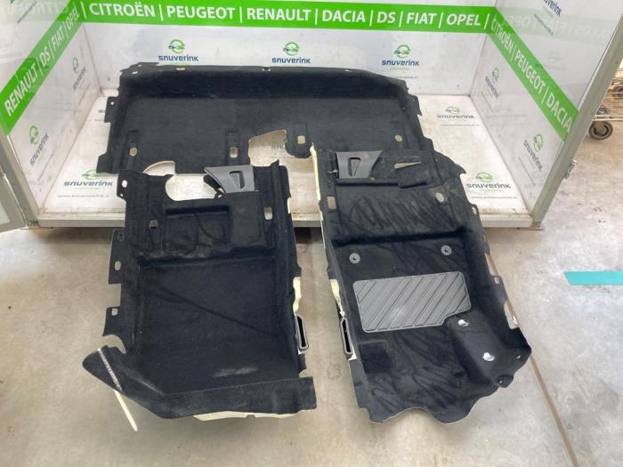 Begagnade Matta DS Automobiles DS 7 1.6 16V E-Tense 300 4x4 Pris € 423,50 Inklusive moms erbjuds av Snuverink Autodemontage