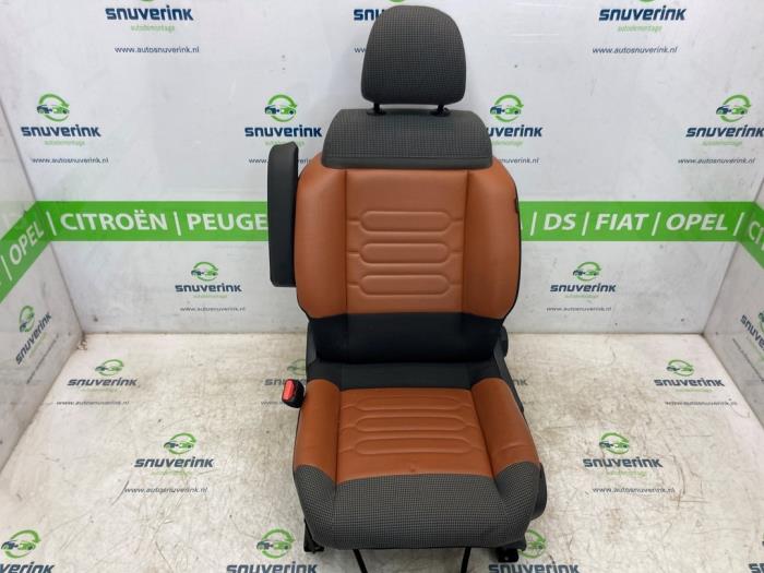 Gebrauchte Sitz links Citroen C3 Aircross I (2C/2R) 1.2 e-THP PureTech 110 Preis € 181,50 Mit Mehrwertsteuer angeboten von Snuverink Autodemontage