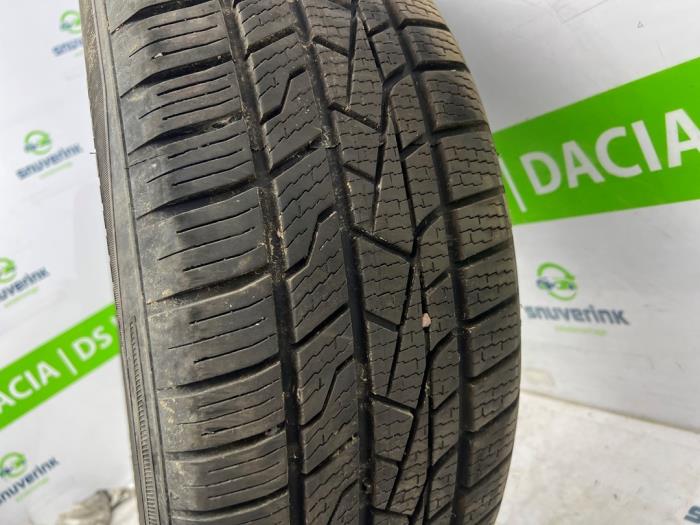 Opona z Nissan Qashqai (J11) 1.2 DIG-T 16V