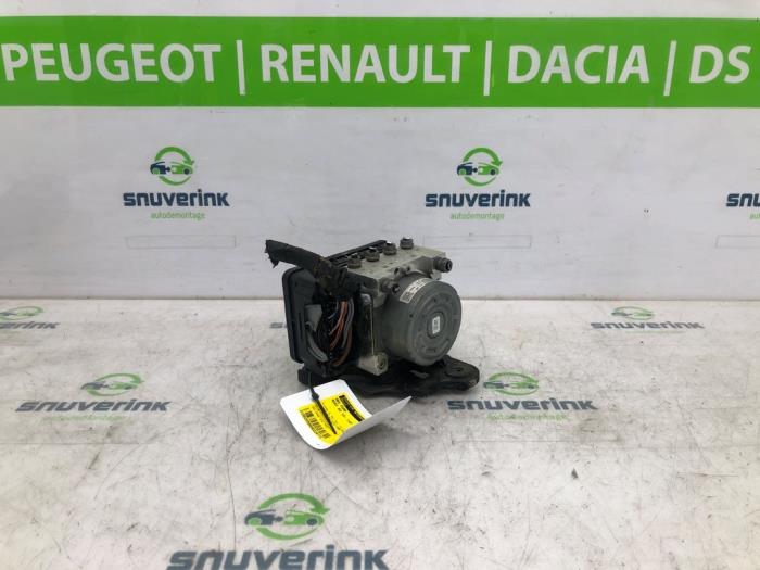 Begagnade ABS-pump Audi A3 Sportback (8VA/8VF) 1.4 TFSI 16V e-tron Pris € 110,92 Marginaltabell erbjuds av Snuverink Autodemontage