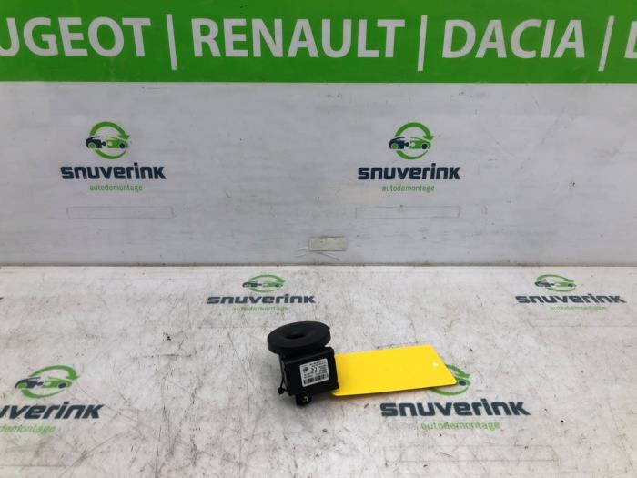 Używane Immobilizer Renault Twingo III (AH) 1.0 SCe 70 12V Cena € 25,50 Procedura marży oferowane przez Snuverink Autodemontage
