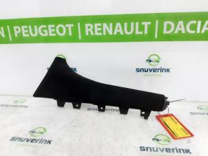 Używane Element deski rozdzielczej DS Automobiles DS 7 1.6 16V E-Tense 300 4x4 Cena € 90,75 Z VAT oferowane przez Snuverink Autodemontage