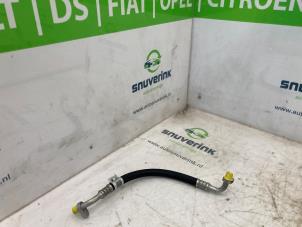 Używane Przewód klimatyzacji Opel Corsa F (UB/UH/UP) 1.2 12V 75 Cena € 60,50 Z VAT oferowane przez Snuverink Autodemontage