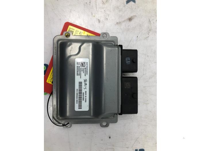 Usagé Ordinateur divers DS Automobiles DS 7 1.6 16V E-Tense 300 4x4 Prix € 138,85 Prix TTC proposé par Snuverink Autodemontage