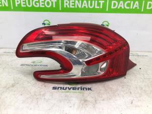 Usados Luz trasera izquierda Peugeot 208 I (CA/CC/CK/CL) 1.2 Vti 12V PureTech 82 Precio € 49,99 Norma de margen ofrecido por Snuverink Autodemontage