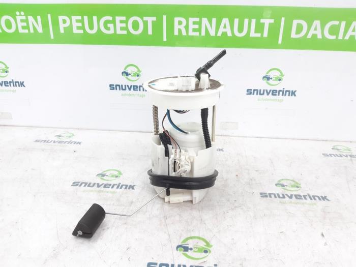 Usagé Pompe à carburant Mazda CX-3 (DJ/DK) 2.0 SkyActiv-G 120 Prix € 75,00 Règlement à la marge proposé par Snuverink Autodemontage