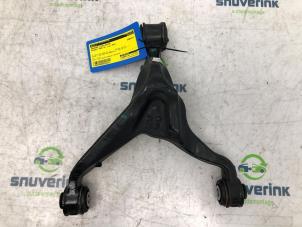Usados Brazo portante izquierda detrás Peugeot 3008 II (M4/MC/MJ/MR) 1.6 16V HYbrid 225 Precio € 150,00 Norma de margen ofrecido por Snuverink Autodemontage