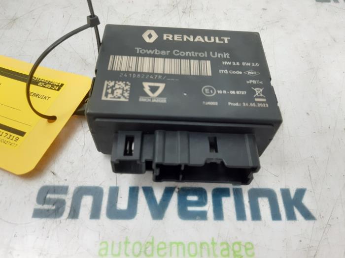 Usagé Ordinateur divers Renault Arkana (RJLL) 1.3 Mild Hybrid 160 16V Prix € 127,05 Prix TTC proposé par Snuverink Autodemontage