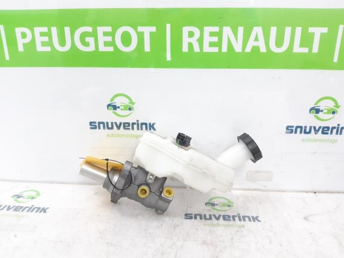 Gebrauchte Hauptbremszylinder Renault Arkana (RJLL) 1.3 Mild Hybrid 160 16V Preis € 190,58 Mit Mehrwertsteuer angeboten von Snuverink Autodemontage