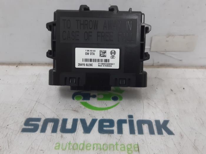 Usagé Ordinateur divers Renault Arkana (RJLL) 1.3 Mild Hybrid 160 16V Prix € 174,24 Prix TTC proposé par Snuverink Autodemontage