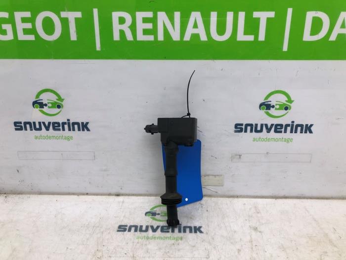 Gebrauchte Zündspule Peugeot 3008 II (M4/MC/MJ/MR) 1.2 12V e-THP PureTech 130 Preis € 25,50 Margenregelung angeboten von Snuverink Autodemontage