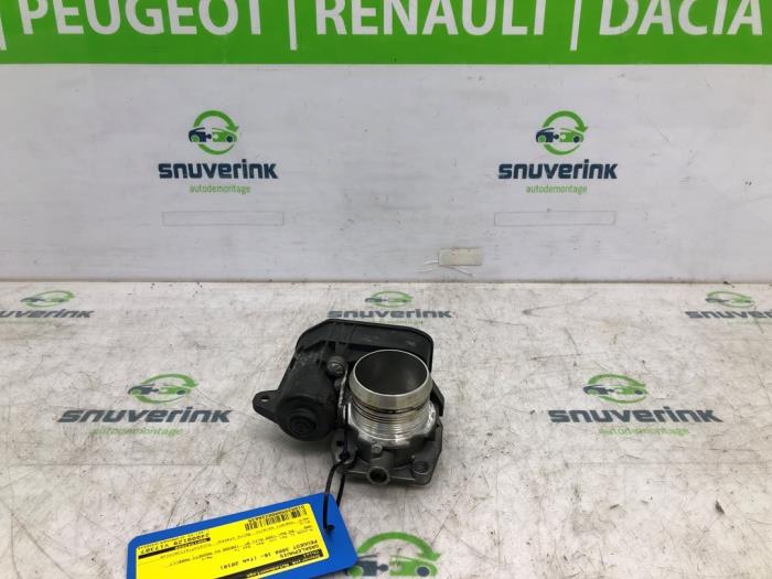 Gebrauchte Drosselklappengehäuse Peugeot 3008 II (M4/MC/MJ/MR) 1.2 12V e-THP PureTech 130 Preis € 35,00 Margenregelung angeboten von Snuverink Autodemontage