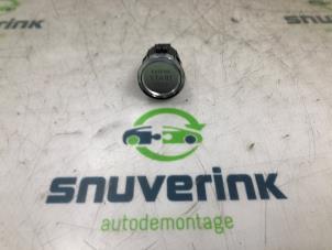 Usados Interruptores Start/Stop Peugeot 3008 II (M4/MC/MJ/MR) 1.2 12V e-THP PureTech 130 Precio € 25,00 Norma de margen ofrecido por Snuverink Autodemontage