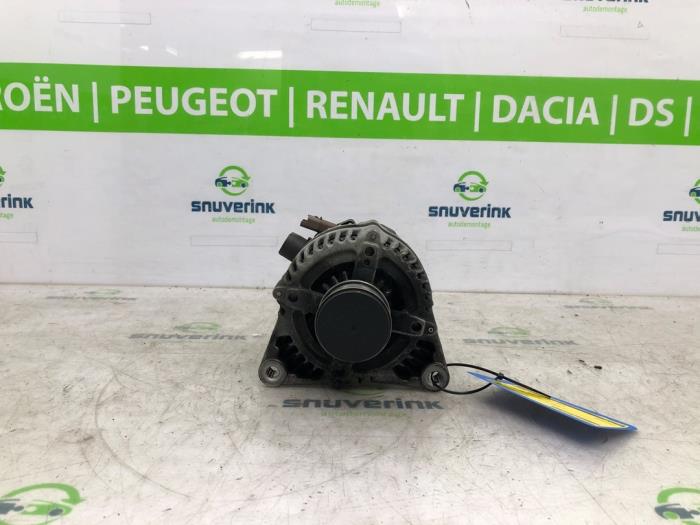 Usagé Dynamo Peugeot 3008 II (M4/MC/MJ/MR) 1.2 12V e-THP PureTech 130 Prix € 60,00 Règlement à la marge proposé par Snuverink Autodemontage
