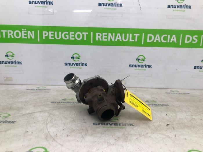 Używane Turbo Renault Clio IV Estate/Grandtour (7R) 1.5 Energy dCi 90 FAP Cena € 143,99 Z VAT oferowane przez Snuverink Autodemontage