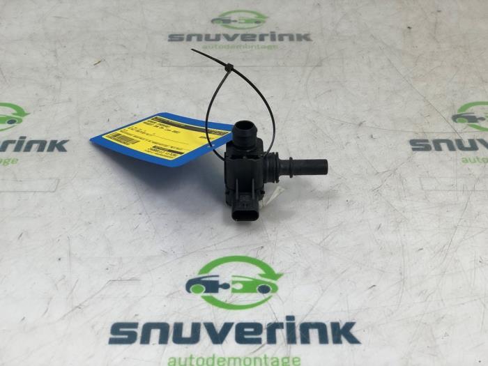 Begagnade Sensor (övriga) Peugeot 208 II (UB/UH/UP) 1.2 Vti 12V PureTech 100 Pris € 36,30 Inklusive moms erbjuds av Snuverink Autodemontage