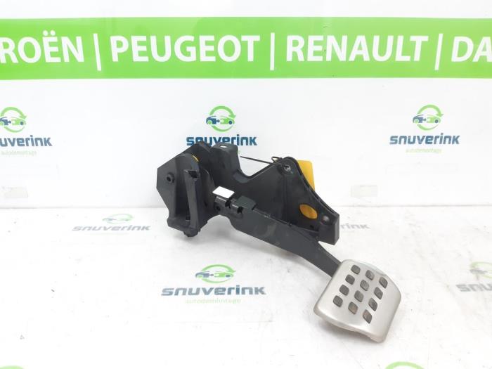 Używane Pedal hamulca Renault Arkana (RJLL) 1.3 Mild Hybrid 160 16V Cena € 97,71 Z VAT oferowane przez Snuverink Autodemontage