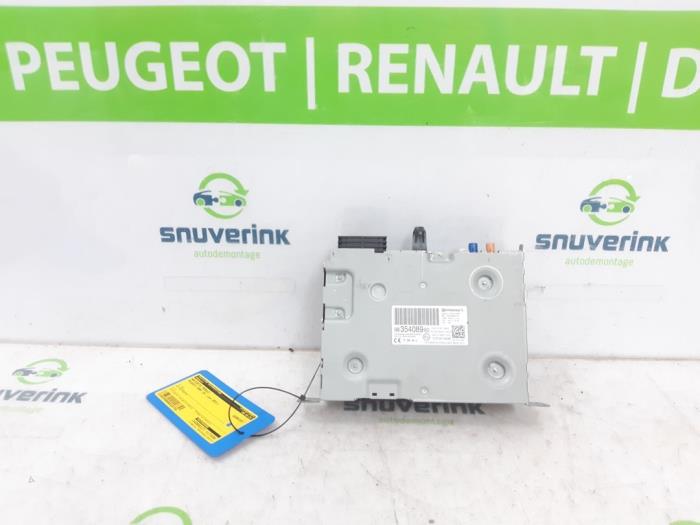 Używane Modul nawigacji Peugeot 2008 (UD/UK/UR/US/UX) 1.2 VTi 12V PureTech 130 Cena € 229,50 Procedura marży oferowane przez Snuverink Autodemontage
