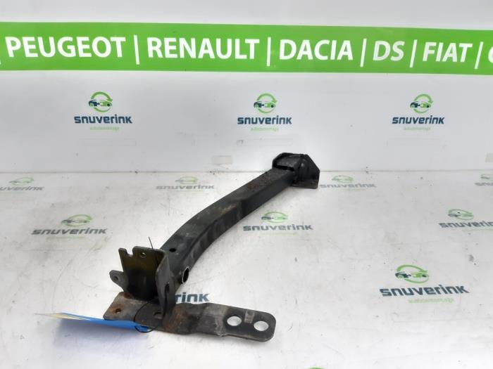 Used Subframe Peugeot 2008 (UD/UK/UR/US/UX) 1.2 VTi 12V PureTech 130 Price € 60,00 Margin scheme offered by Snuverink Autodemontage