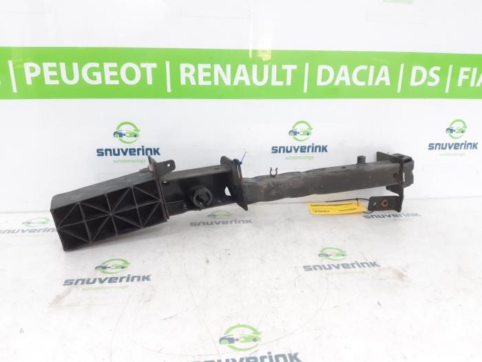 Usagé Faux châssis Renault Megane IV Estate (RFBK) 1.5 Energy dCi 110 Prix € 60,50 Prix TTC proposé par Snuverink Autodemontage