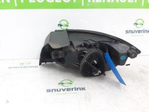 Usados Luz trasera izquierda Peugeot 208 II (UB/UH/UP) 1.2 Vti 12V PureTech 100 Precio € 115,00 Norma de margen ofrecido por Snuverink Autodemontage