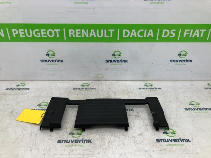 Usagé Divers Renault Captur II (RJB) 1.3 Mild Hybrid 140, TCe 140 16V Prix € 18,15 Prix TTC proposé par Snuverink Autodemontage