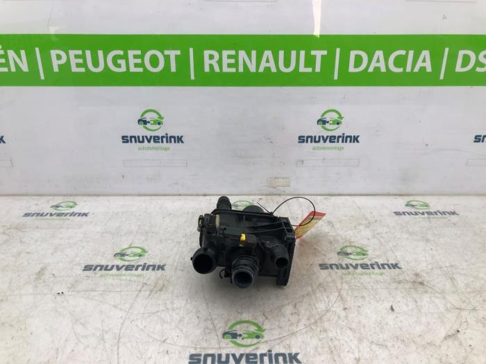 Gebrauchte Thermostatgehäuse Citroen C3 (SX/SW) 1.2 12V e-THP PureTech 110 Preis € 40,00 Margenregelung angeboten von Snuverink Autodemontage