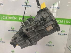Gebrauchte Getriebe Renault Master III (MA/MB/MC/MD/MH/MF/MG/MH) 2.3 dCi 16V RWD Preis € 2.359,50 Mit Mehrwertsteuer angeboten von Snuverink Autodemontage