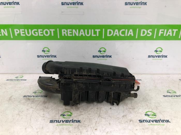 Gebrauchte Luftfiltergehäuse Citroen C3 Aircross I (2C/2R) 1.2 e-THP PureTech 110 Preis € 60,48 Mit Mehrwertsteuer angeboten von Snuverink Autodemontage