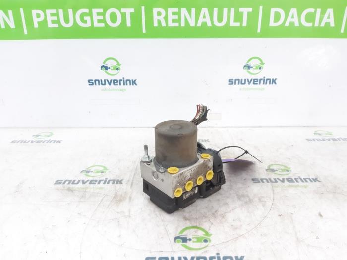 ABS Pumpe van een Fiat Ducato (250) 2.3 D 120 Multijet 2011