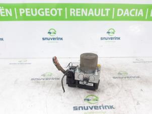ABS Pumpe van een Fiat Ducato (250) 2.3 D 120 Multijet 2011