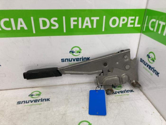 Gebrauchte Handbremsgriff Peugeot Expert (V1/VA/VB/VE/VF/VT/VY) 2.0 Blue HDi 150 16V Preis € 37,03 Mit Mehrwertsteuer angeboten von Snuverink Autodemontage