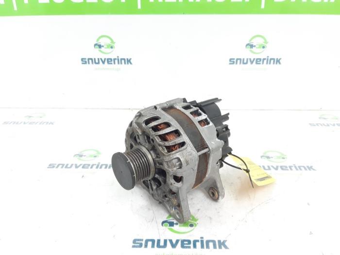 Usagé Dynamo Renault Captur II (RJB) 1.3 TCE 130 16V Prix € 94,98 Règlement à la marge proposé par Snuverink Autodemontage