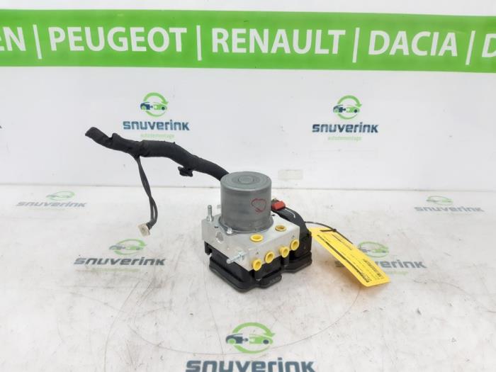 Begagnade ABS-pump Renault Captur II (RJB) 1.3 TCE 130 16V Pris € 224,98 Marginaltabell erbjuds av Snuverink Autodemontage