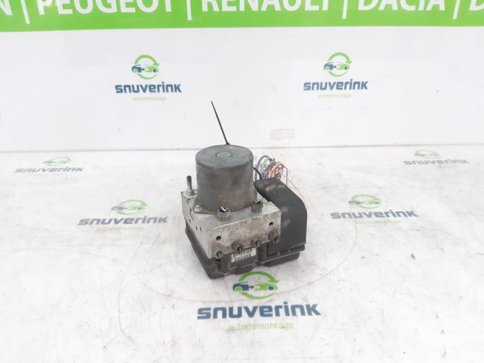 Gebrauchte ABS Pumpe Citroen C4 Picasso (UD/UE/UF) 1.6 HDiF 16V 110 Preis € 125,00 Margenregelung angeboten von Snuverink Autodemontage