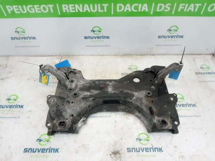 Usados Subchasis Peugeot 308 SW (L4/L9/LC/LJ/LR) 1.6 BlueHDi 120 Precio € 150,00 Norma de margen ofrecido por Snuverink Autodemontage