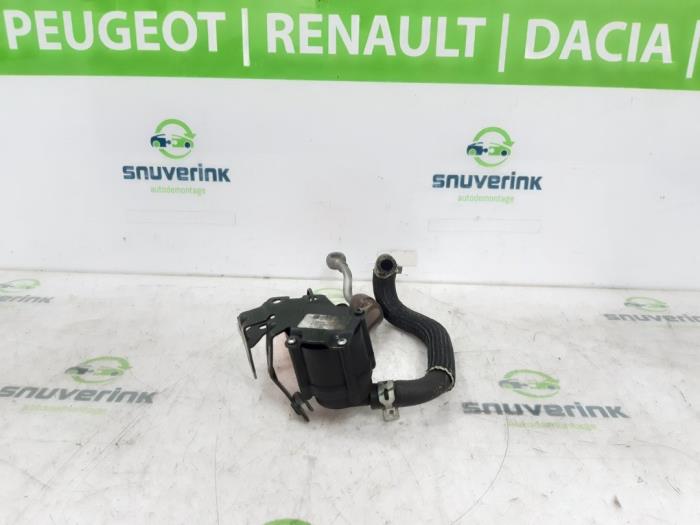 Begagnade Vattenpump Citroen C4 Berline (NC) 1.6 16V GT THP Pris € 63,75 Marginaltabell erbjuds av Snuverink Autodemontage