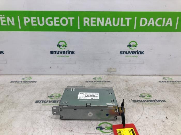 Używane Radio Citroen C4 Picasso (3D/3E) 1.6 e-HDi 115 Cena € 275,00 Procedura marży oferowane przez Snuverink Autodemontage